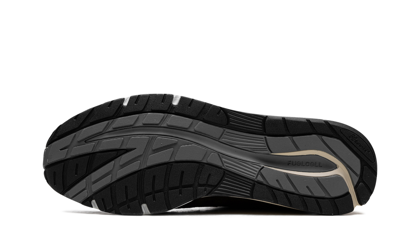 991v2 "MiUK Pinecone" U991BR2