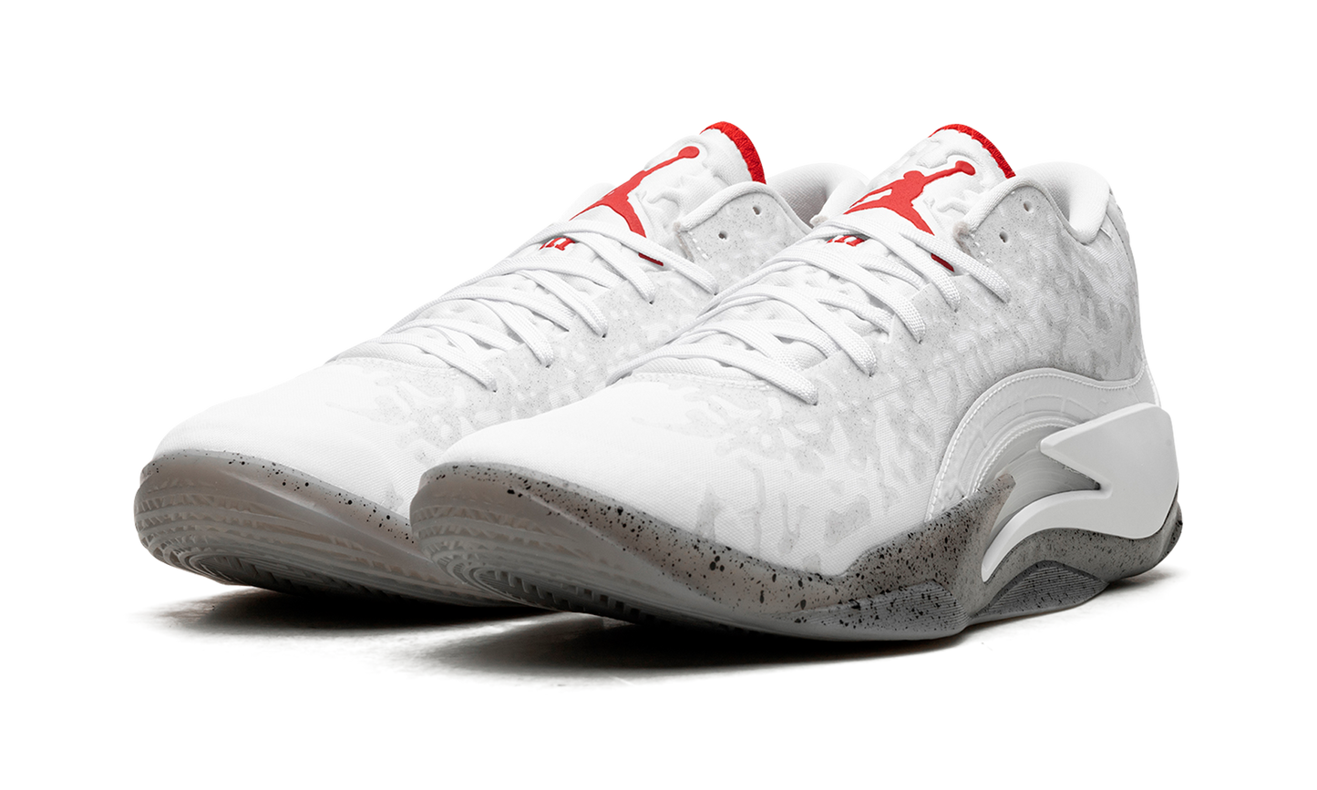 Air Jordan Zion 3 "White/University Red" DR0675 106