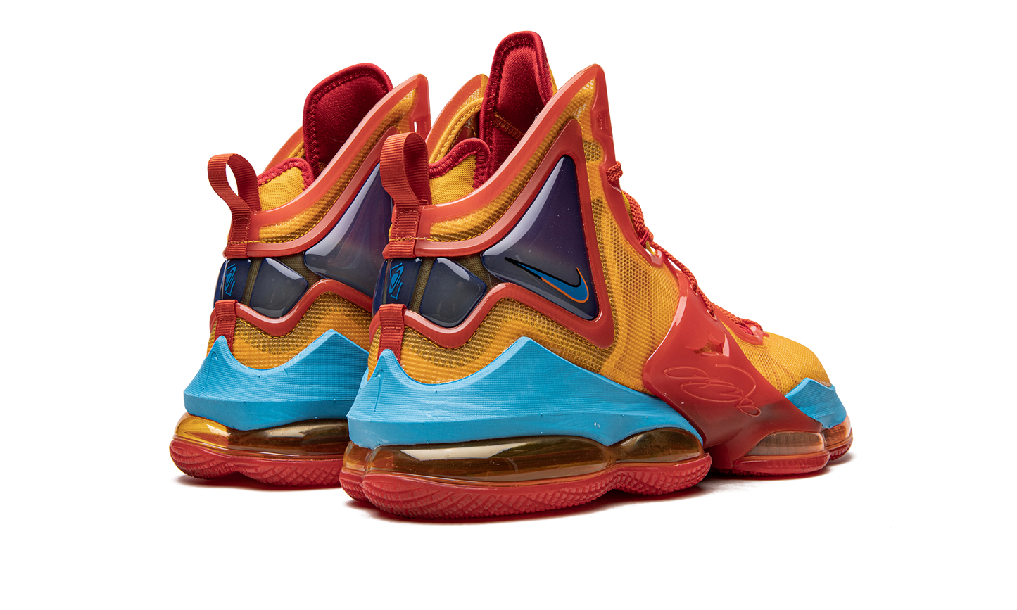 LEBRON XIX "Space Jam - Tune Squad" DC9338 800