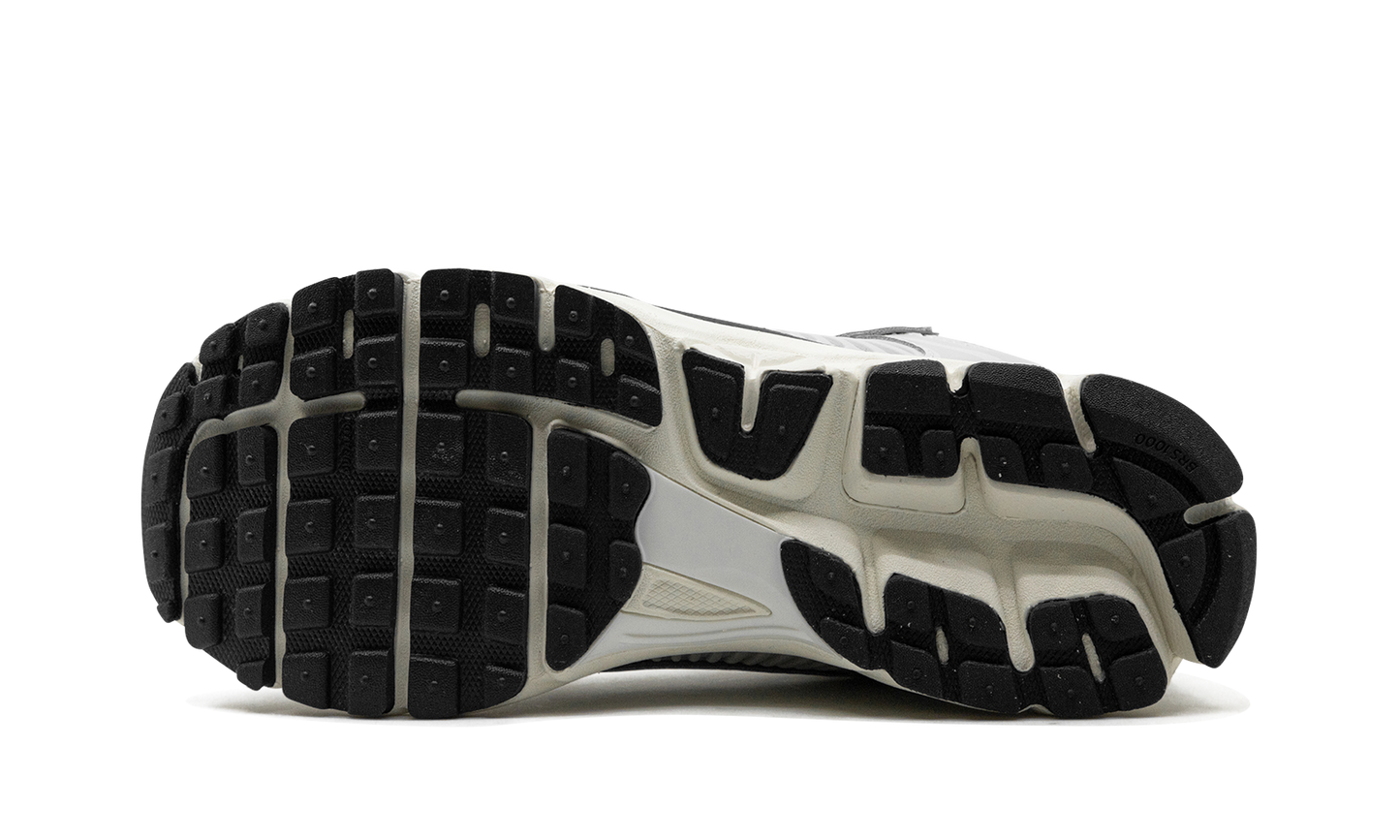 Zoom Vomero 5 "Chrome" HJ3758 001