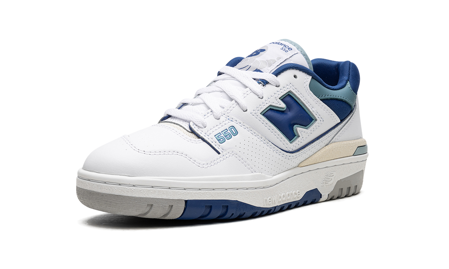 550 "White Blue Groove" BB550NCC