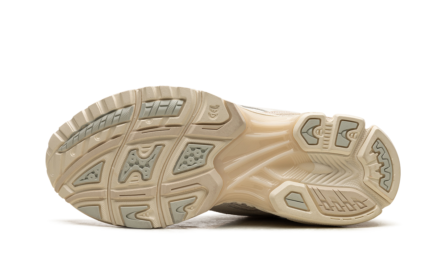 GEL KAYANO 14 WMNS "Cream Blush" 1202A105 102