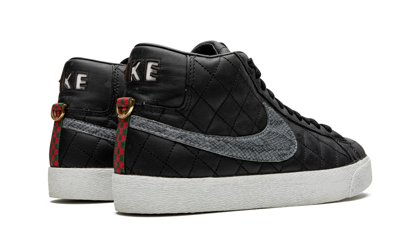 Blazer SB "Supreme - Black (2006)"