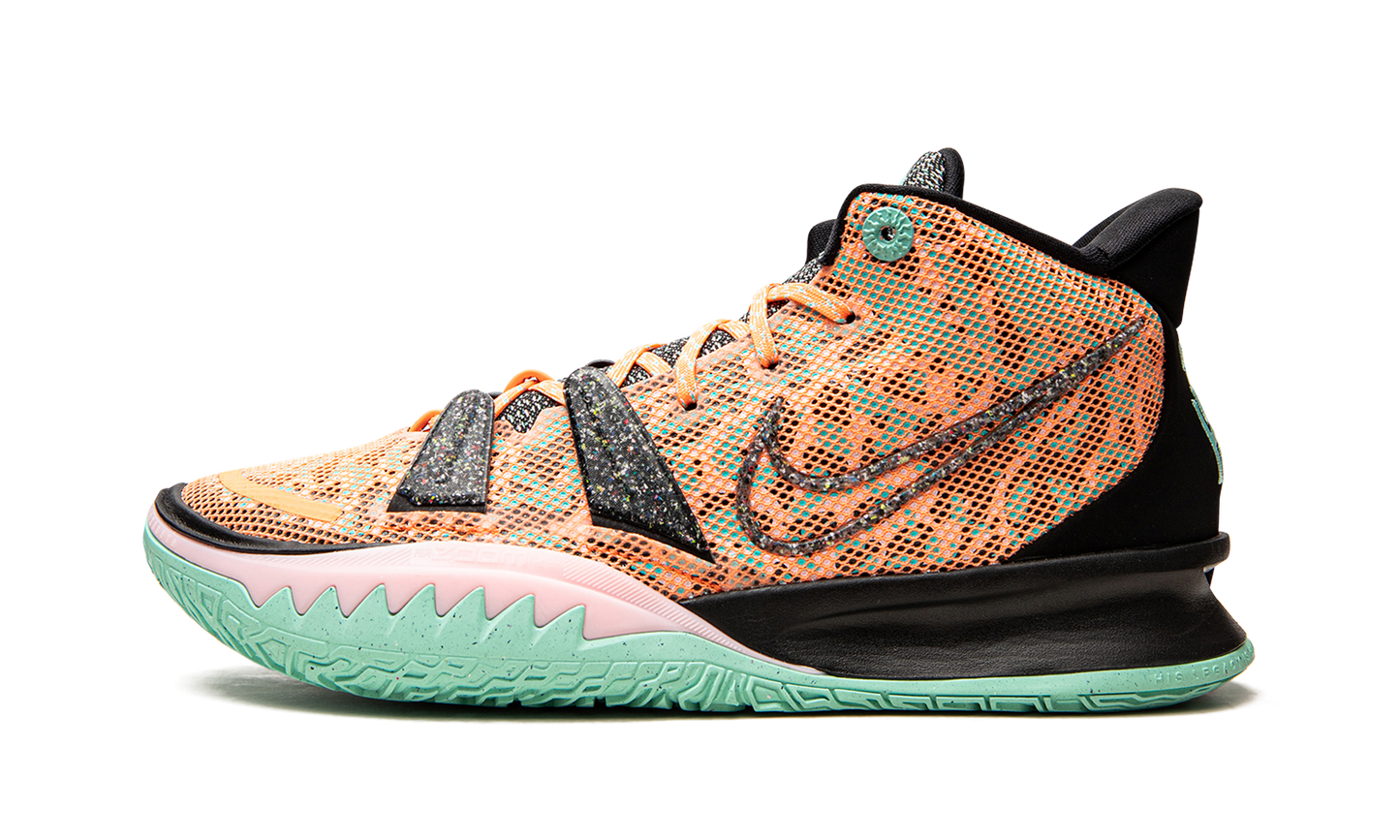 Kyrie 7 "Play For The Future"