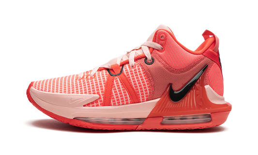 LeBron Witness 7 DM1123 600