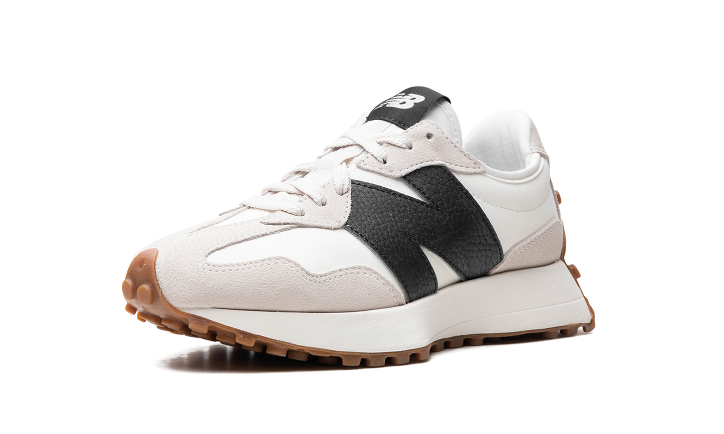 327 WMNS "Moonbeam Black" WS327GD