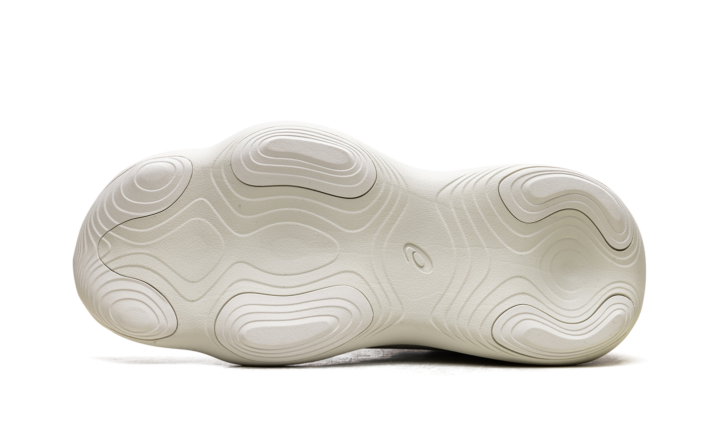 One "One Ok Rock White" 1203A809 100