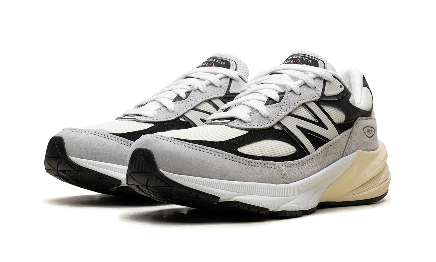 990v6 "Made in USA - Grey / Black" U990TG6