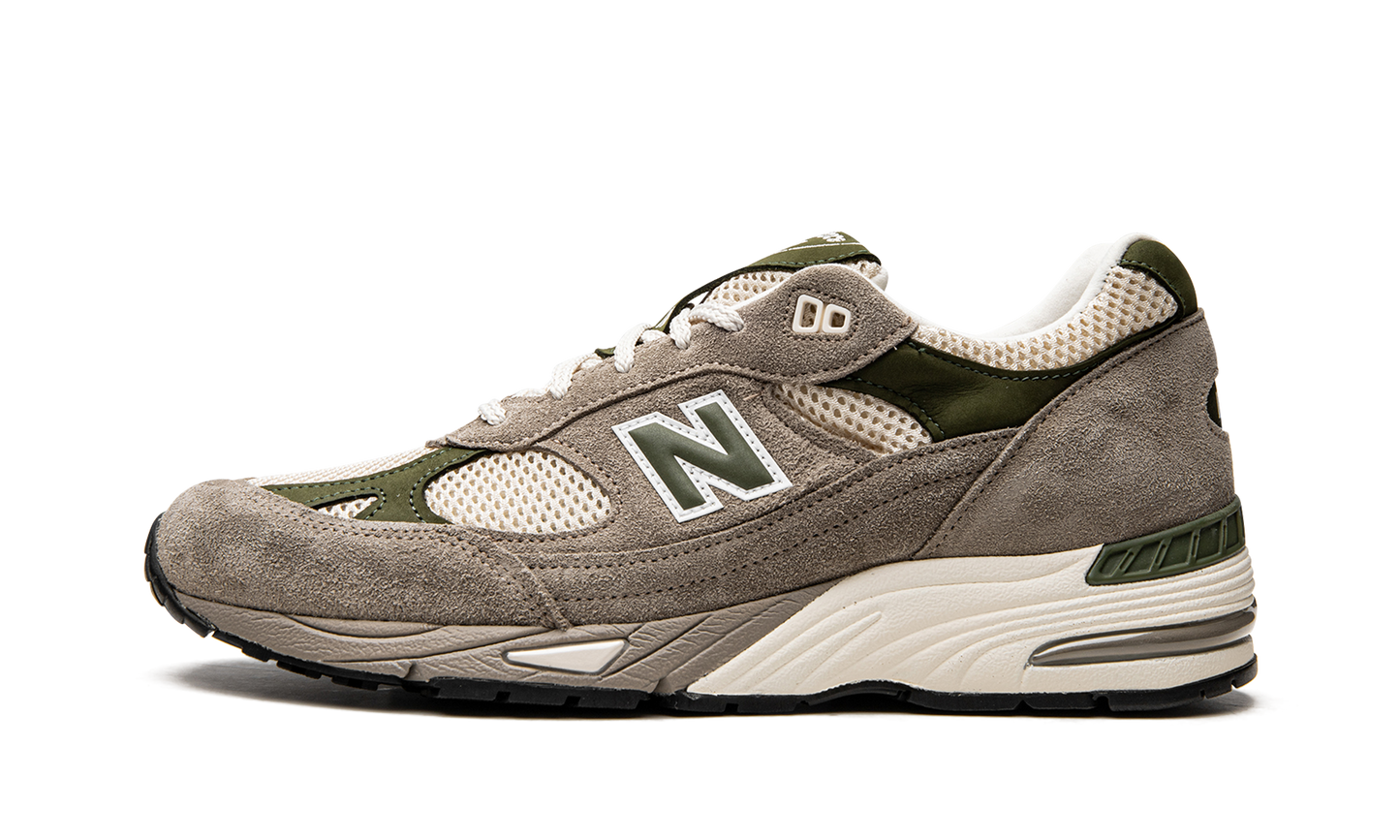 991 "Aimé Leon Dore MIUK Grey" M991CRS