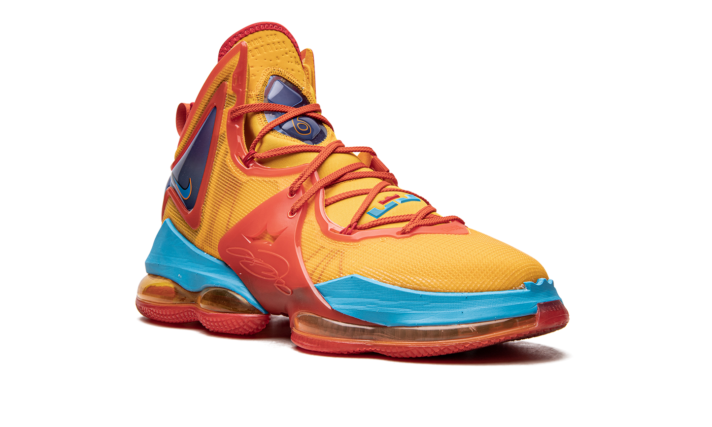 LEBRON XIX "Space Jam - Tune Squad" DC9338 800