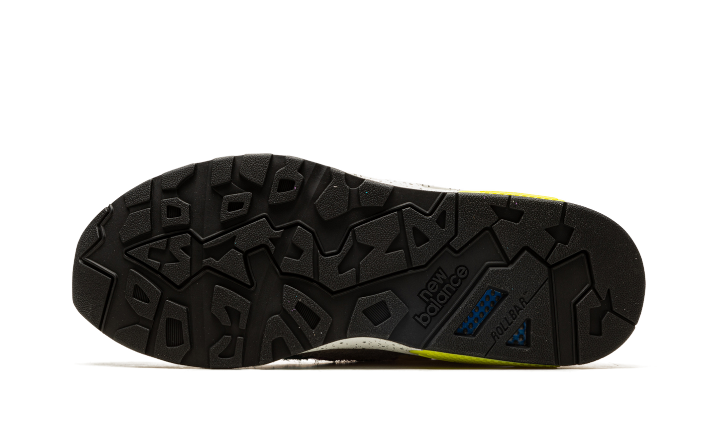 580 "Palace - Shaded Spruce Pansy" MT580PC2