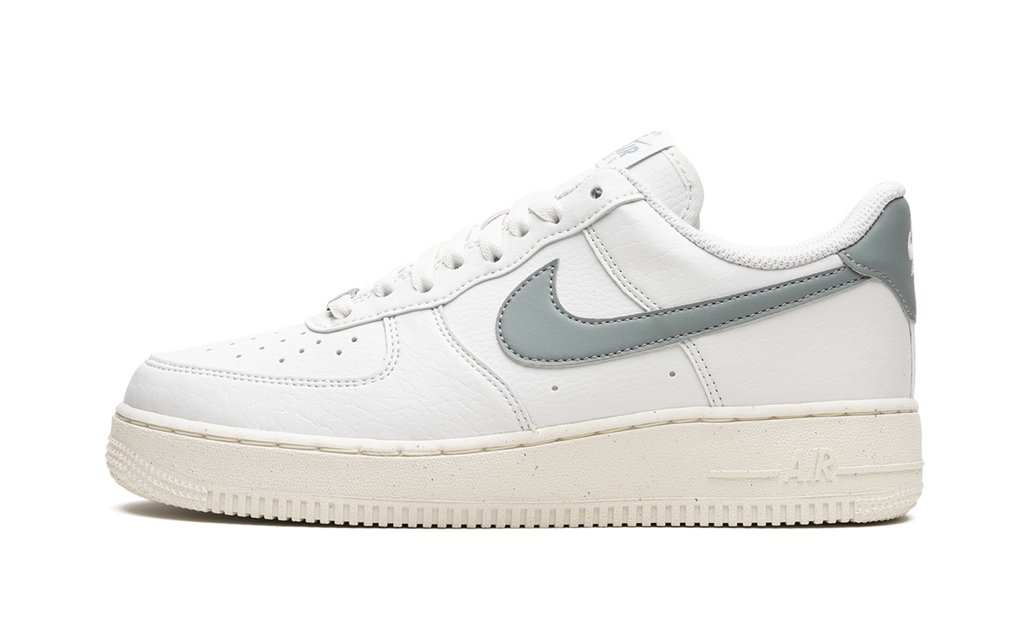 AIR FORCE 1 '07 NEXT NATURE MNS WMNS "Mica Green" DN1430 107