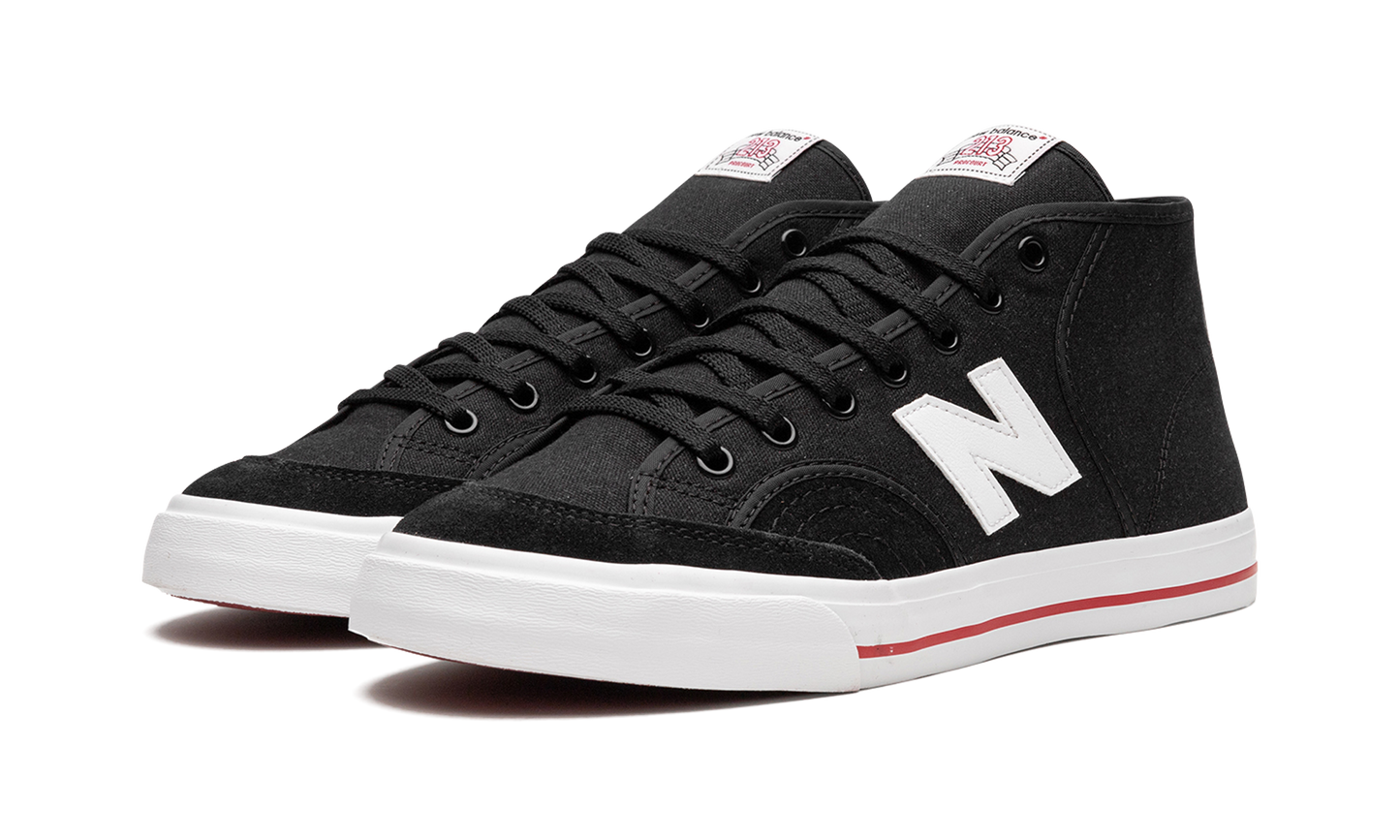 Pro Court 213 "Black White"