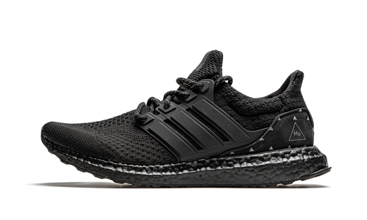 Ultra Boost DNA "Pharrell Williams X Parley - Black Future" H01893