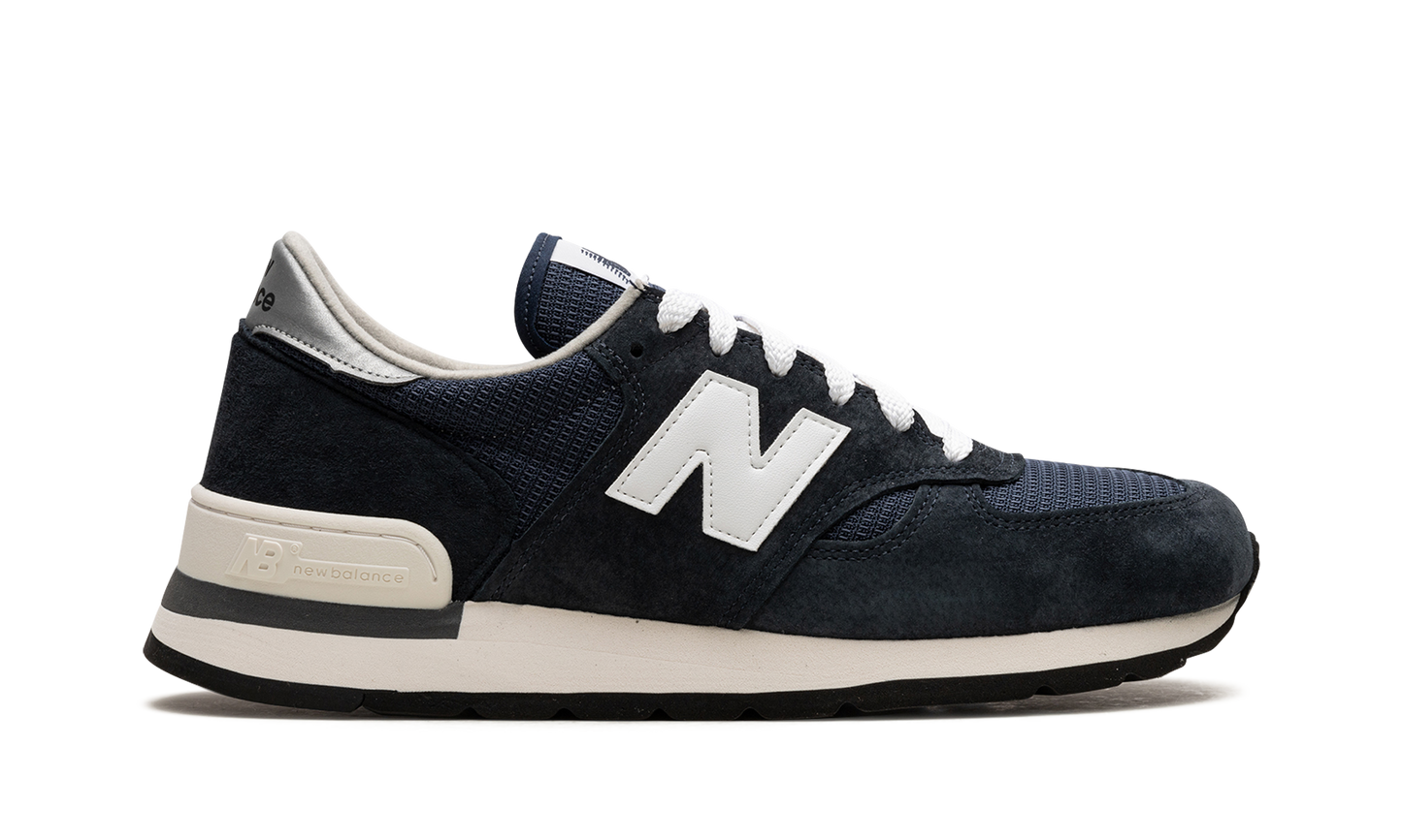 990 v1 "Navy / White" M990NV1