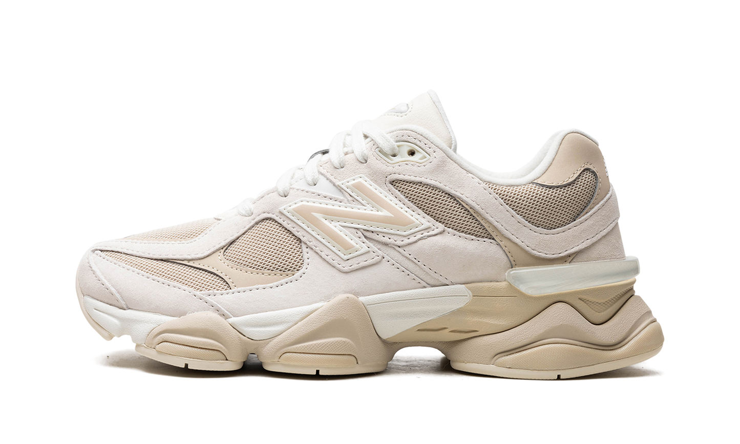 9060 "Beige White" U9060SS