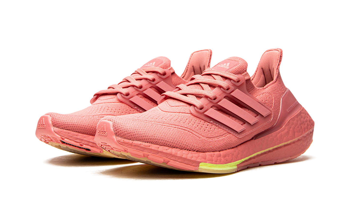 ULTRABOOST 21 WMNS "Hazy Rose" FY0426