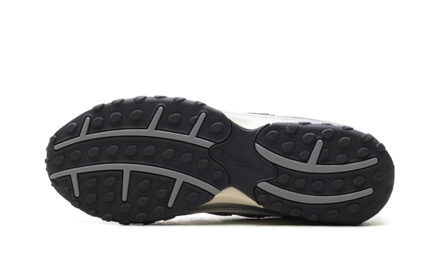 204L "Silver Metallic Black" U204LSWD