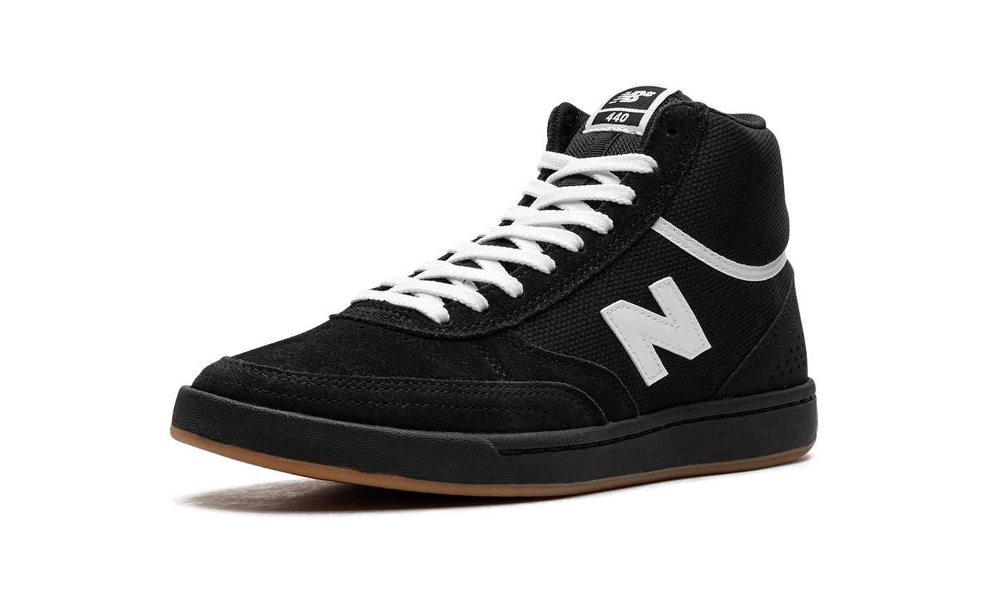 Numeric 440 "Black White Gum" NM440HLG