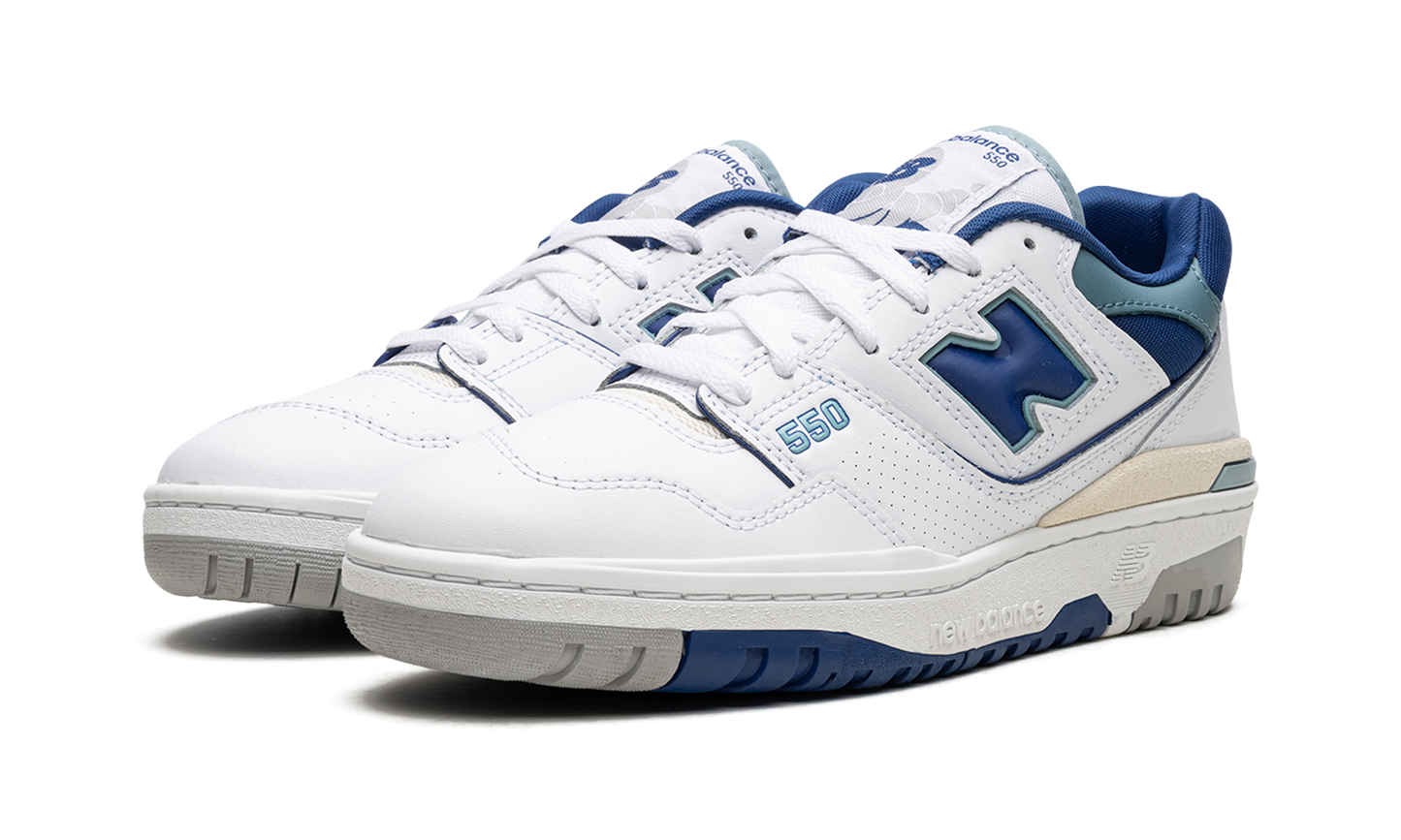 550 "White Blue Groove" BB550NCC