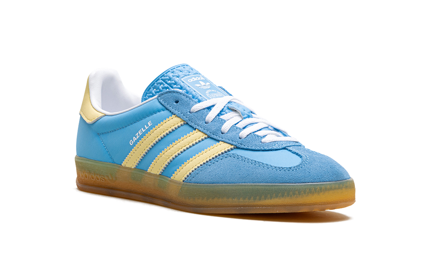 Gazelle Indoor WMNS "Semi Blue Burst Almost Yellow" IE2960