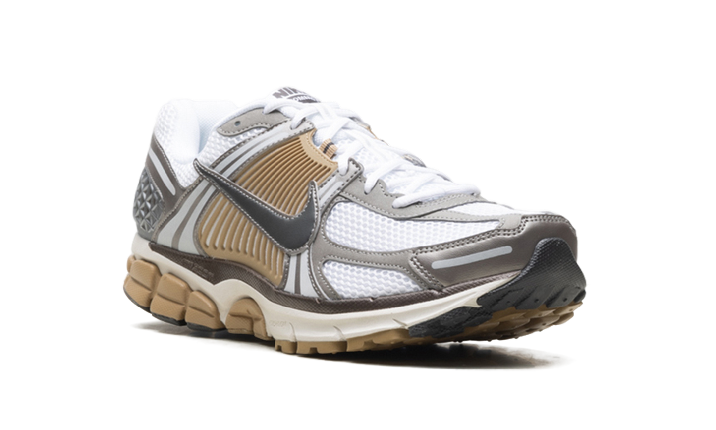 Zoom Vomero 5 "Metallic Pewter" FJ4151 006