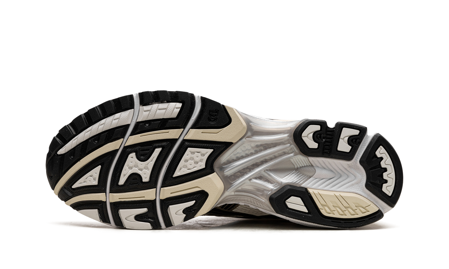 GEL-Kayano 14 "Metallic Plum" 1201A019 108