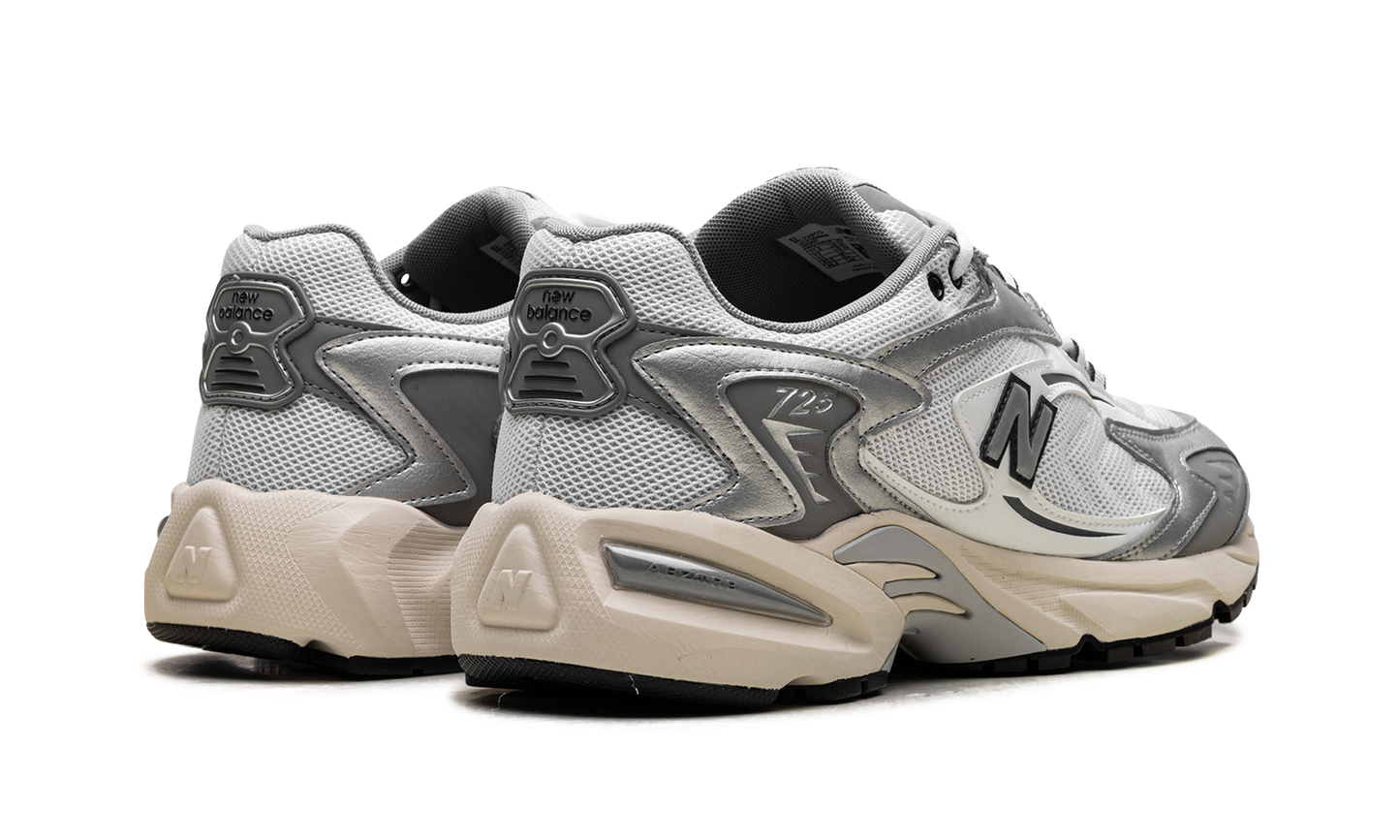 725v1 "Metallic Silver Slate Grey" ML725CD