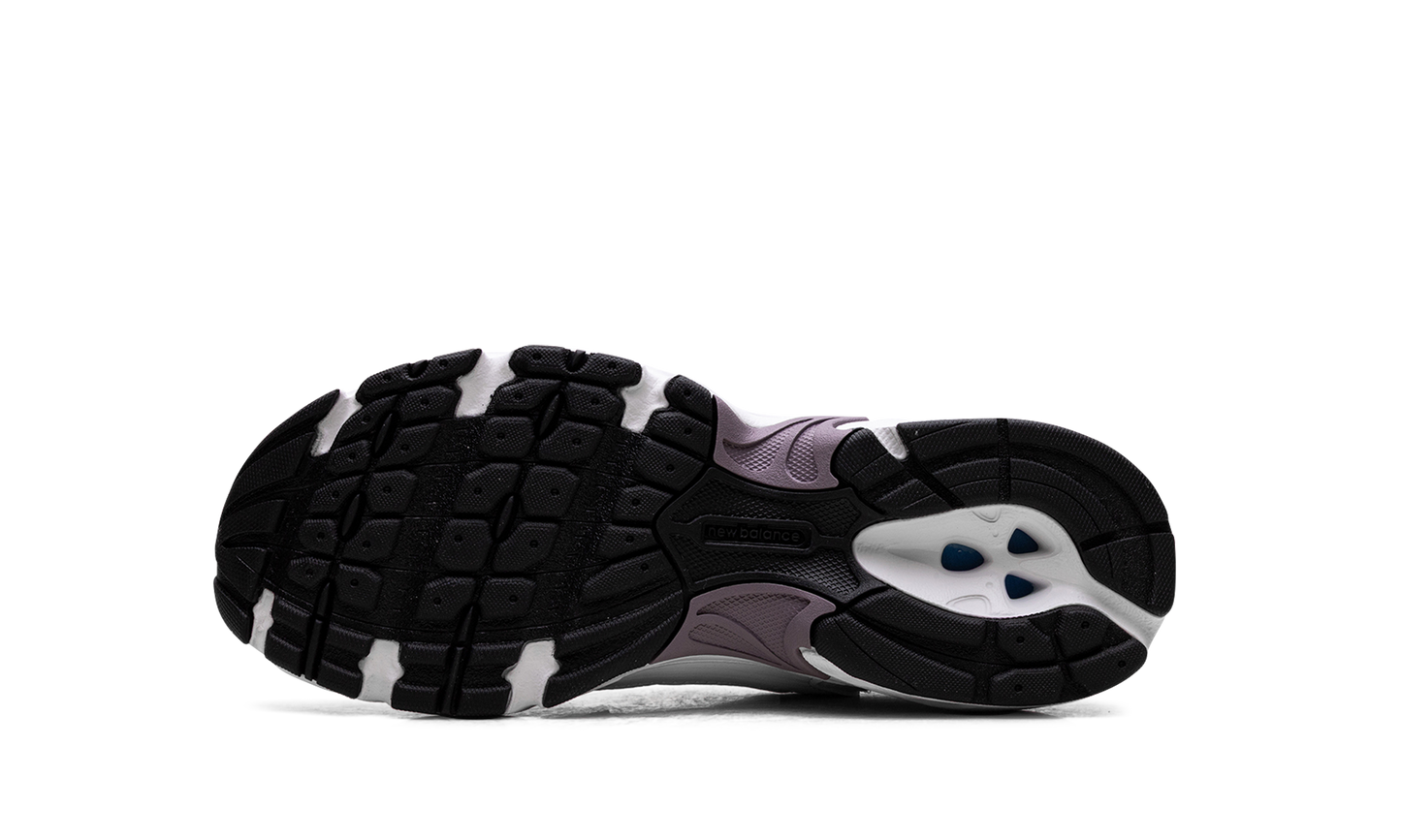 530 "White / Dark Ice Wine" GR530SR