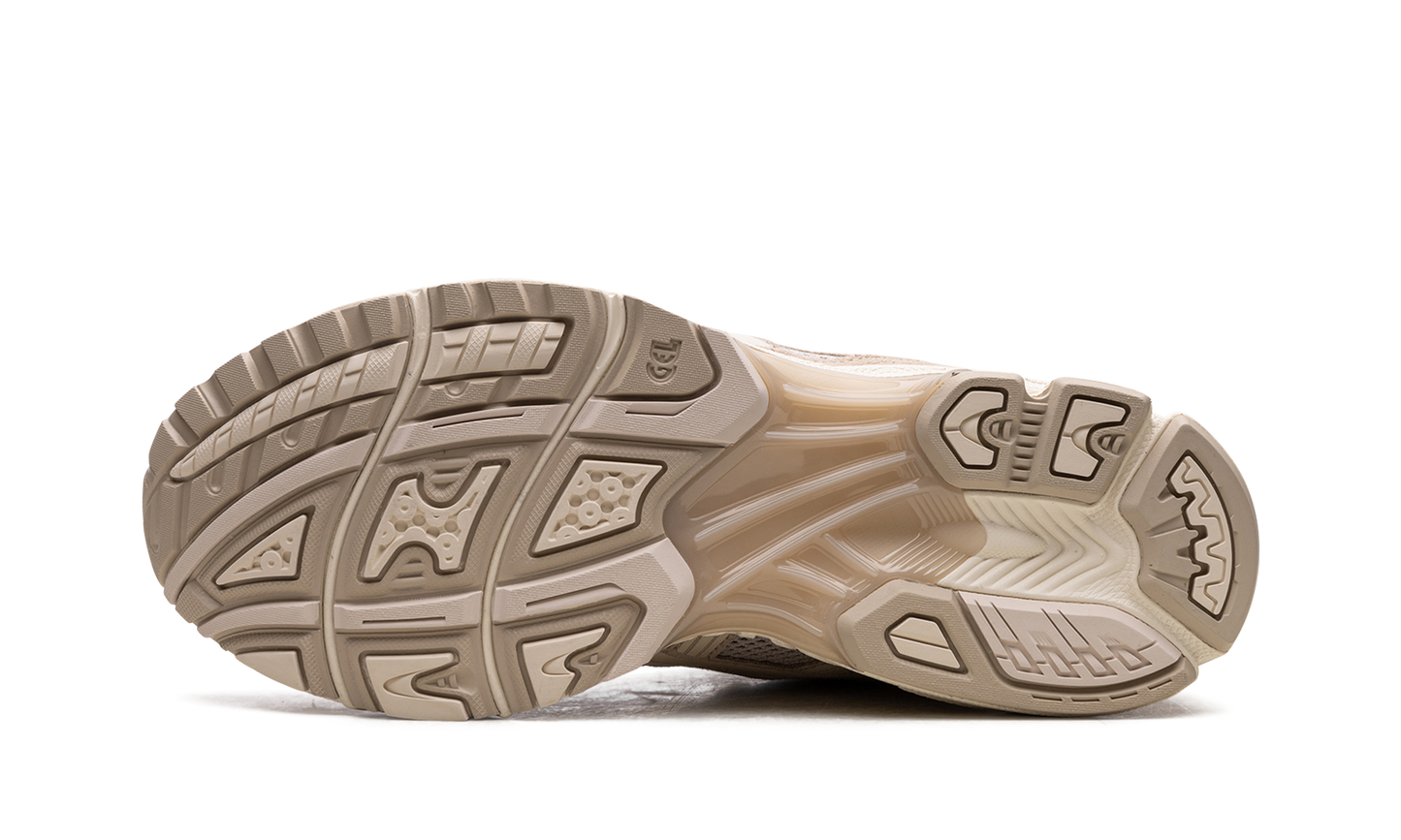 Gel-Kayano 14 "SIMPLY TAUPE" 1201A161 251