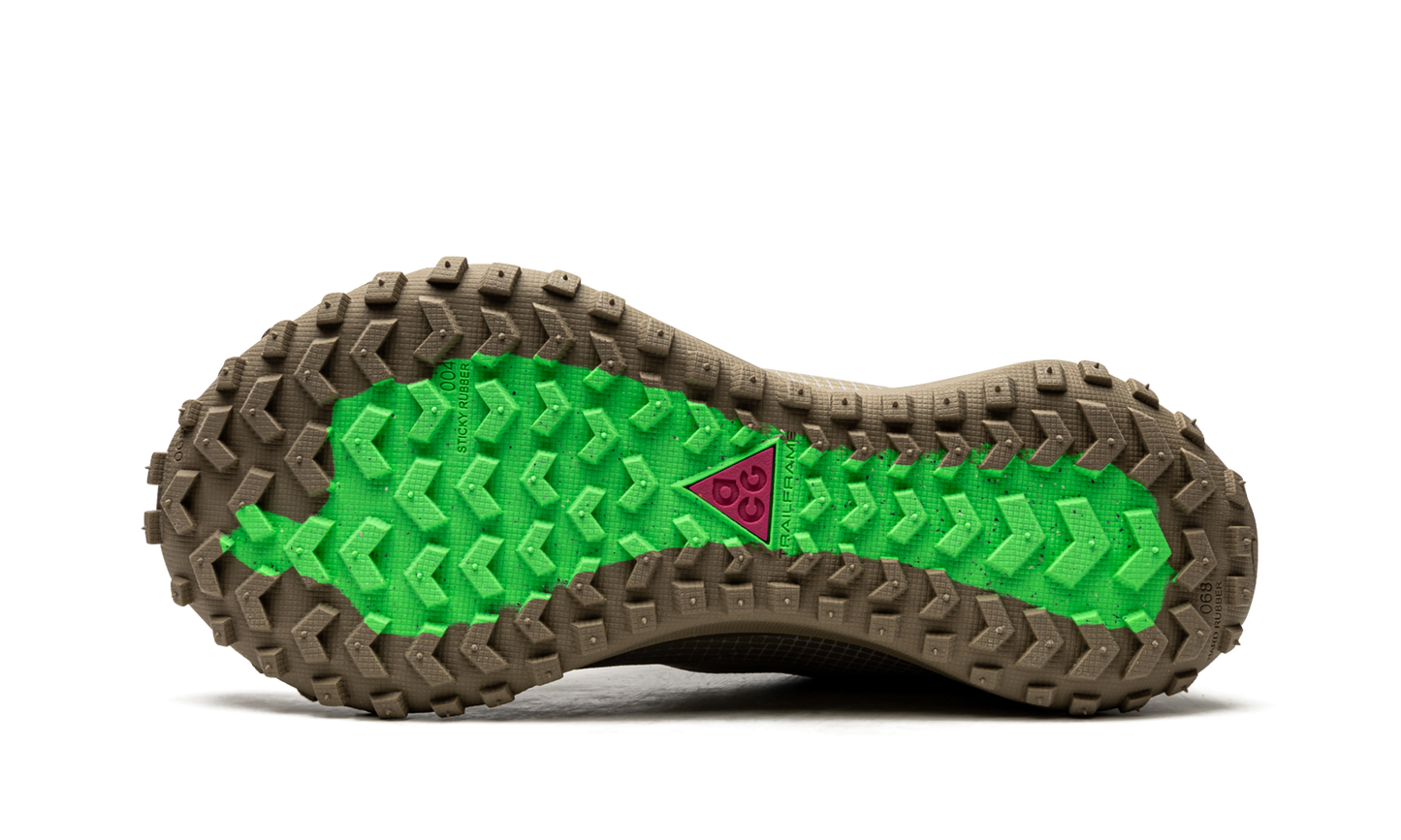 ACG Mountain Fly Gore-Tex "Metallic Silver"