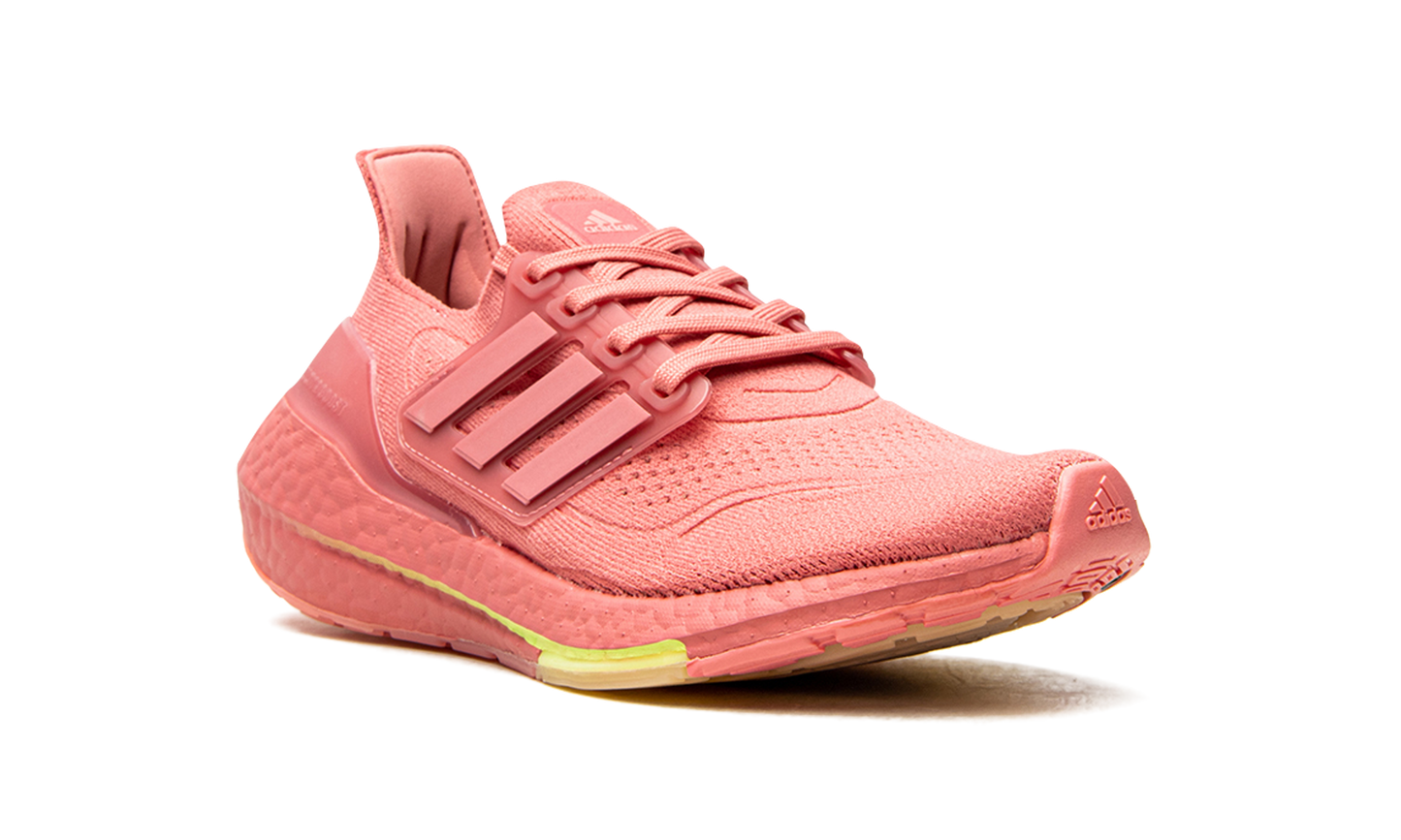ULTRABOOST 21 WMNS "Hazy Rose" FY0426