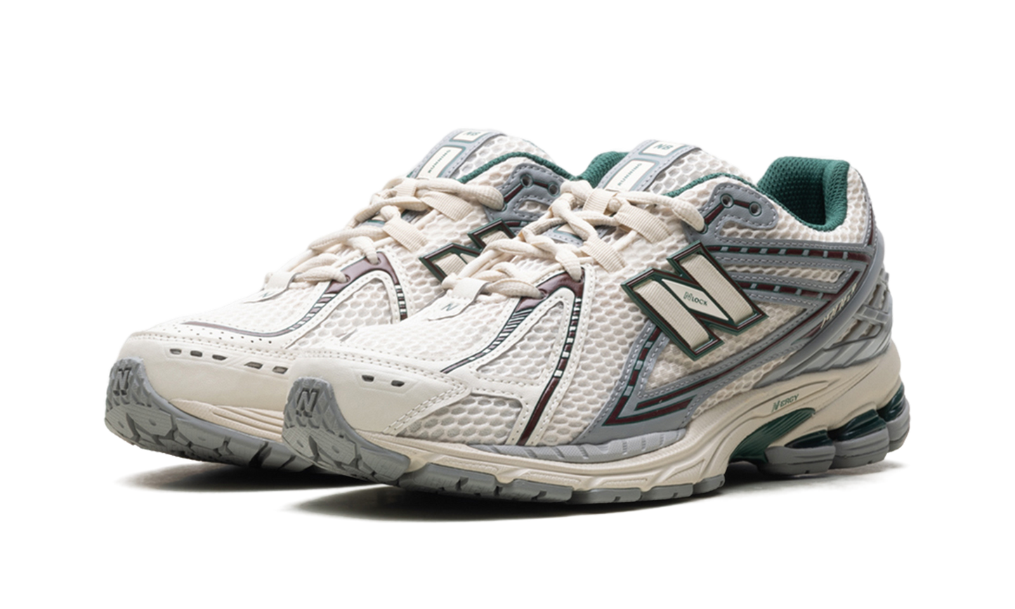 1906R "Cream Green" M1906RNR