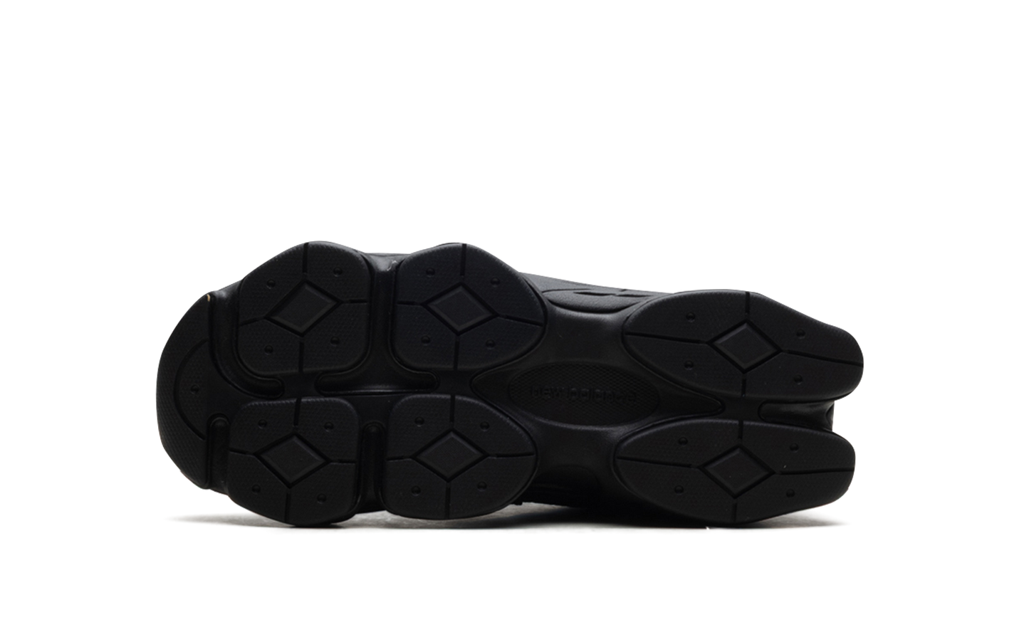 9060 GS "Triple Black" GC9060BB