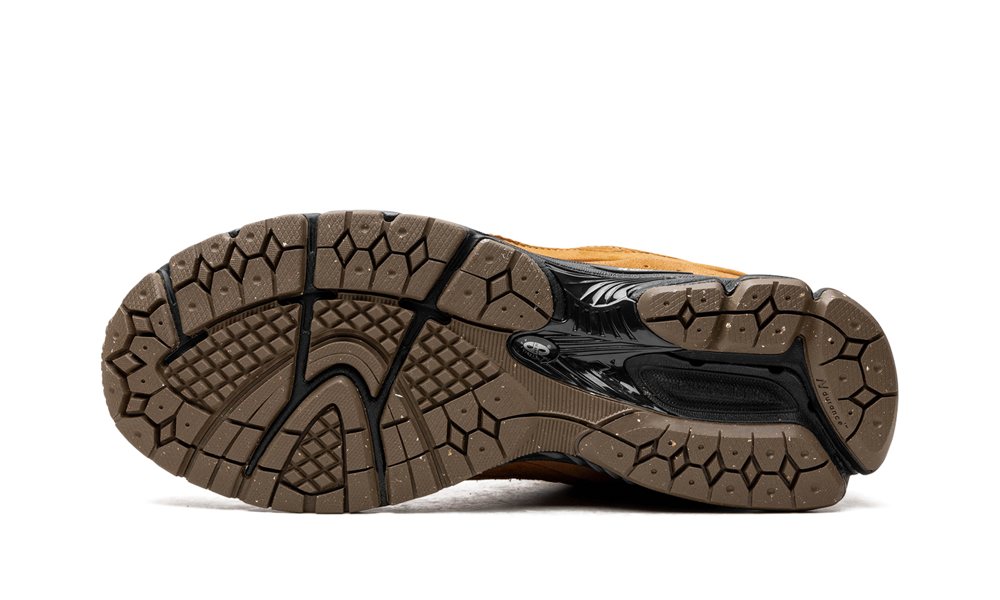 2002R "Tobacco" M2002REI