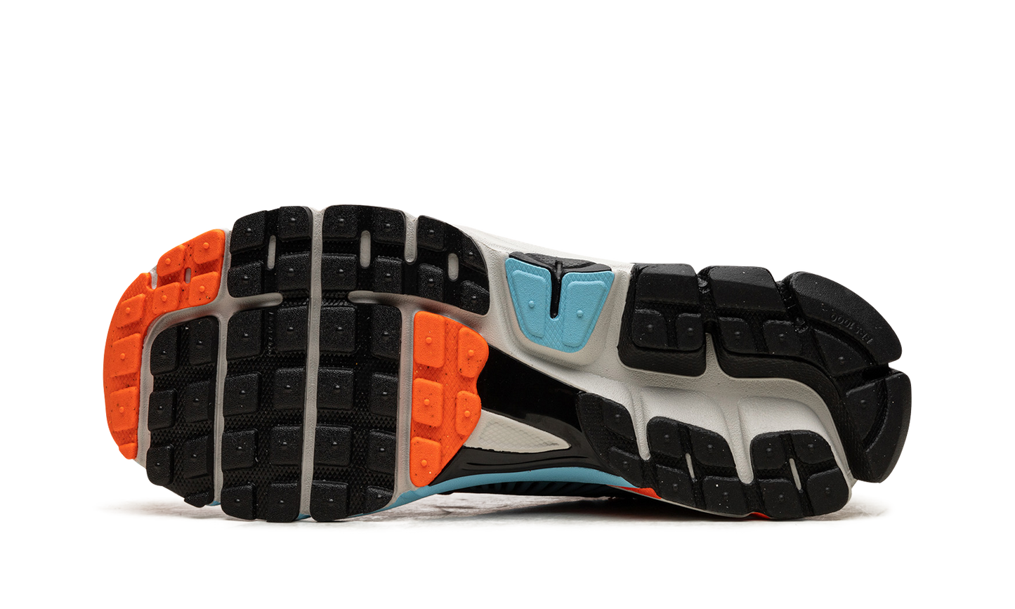 ZOOM VOMERO 5 WMNS "Black/Blue Gaze" FZ3963 010