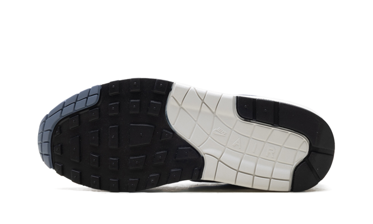 Nike Air Max 1 '87 WMNS "Light Armory Blue Ashen Slate" HF1194 102