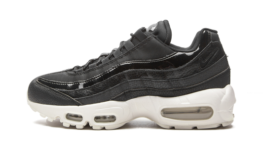 AIR MAX 95 SE MNS WMNS AQ4138 001