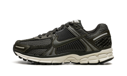 ZOOM VOMERO 5 WMNS "Sequoia" FQ8898 325