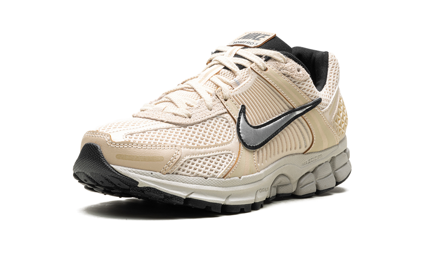 Zoom Vomero 5 WMNS "Pearl White" FN6742 200