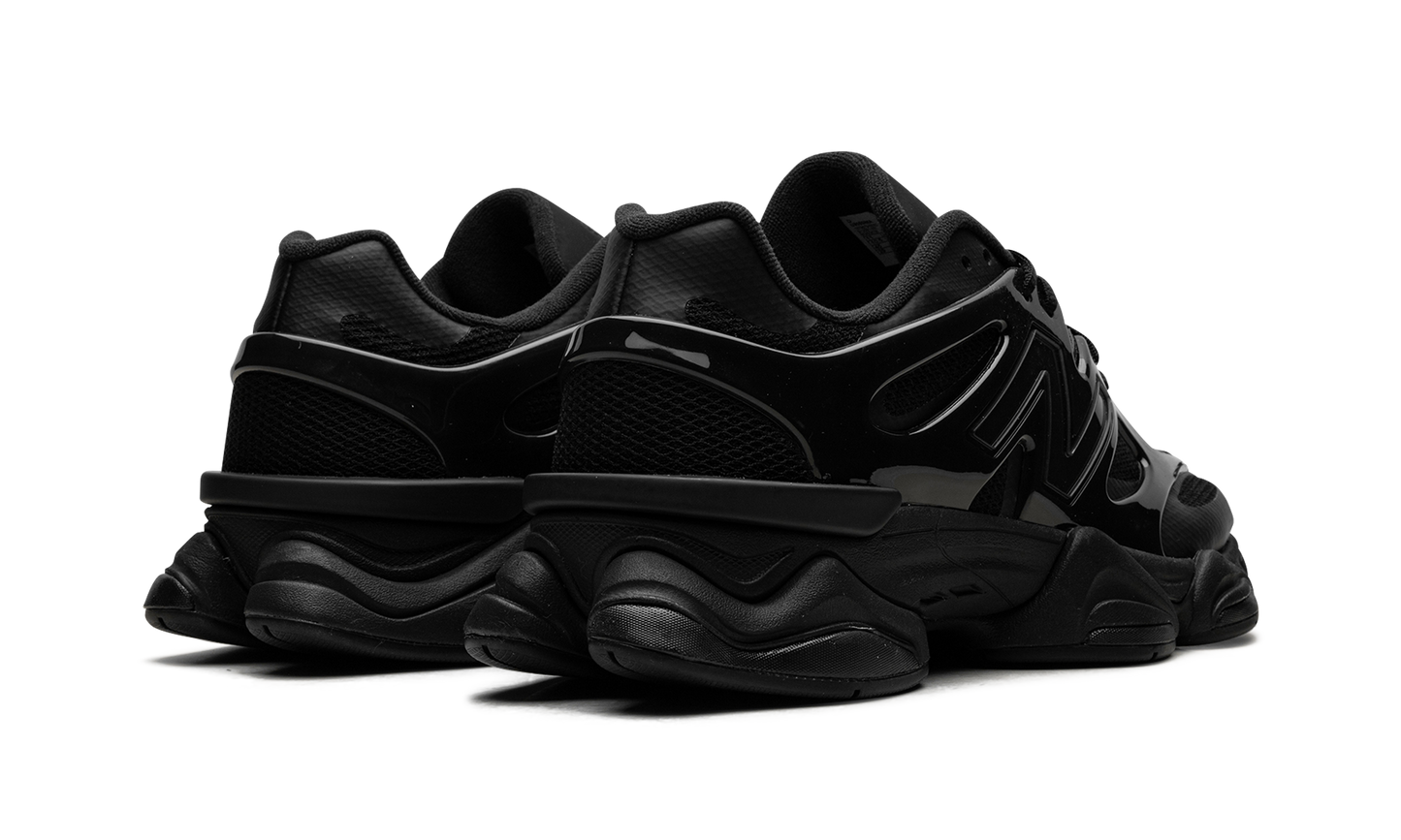 9060 "Sea Stone Black" U9060IMA