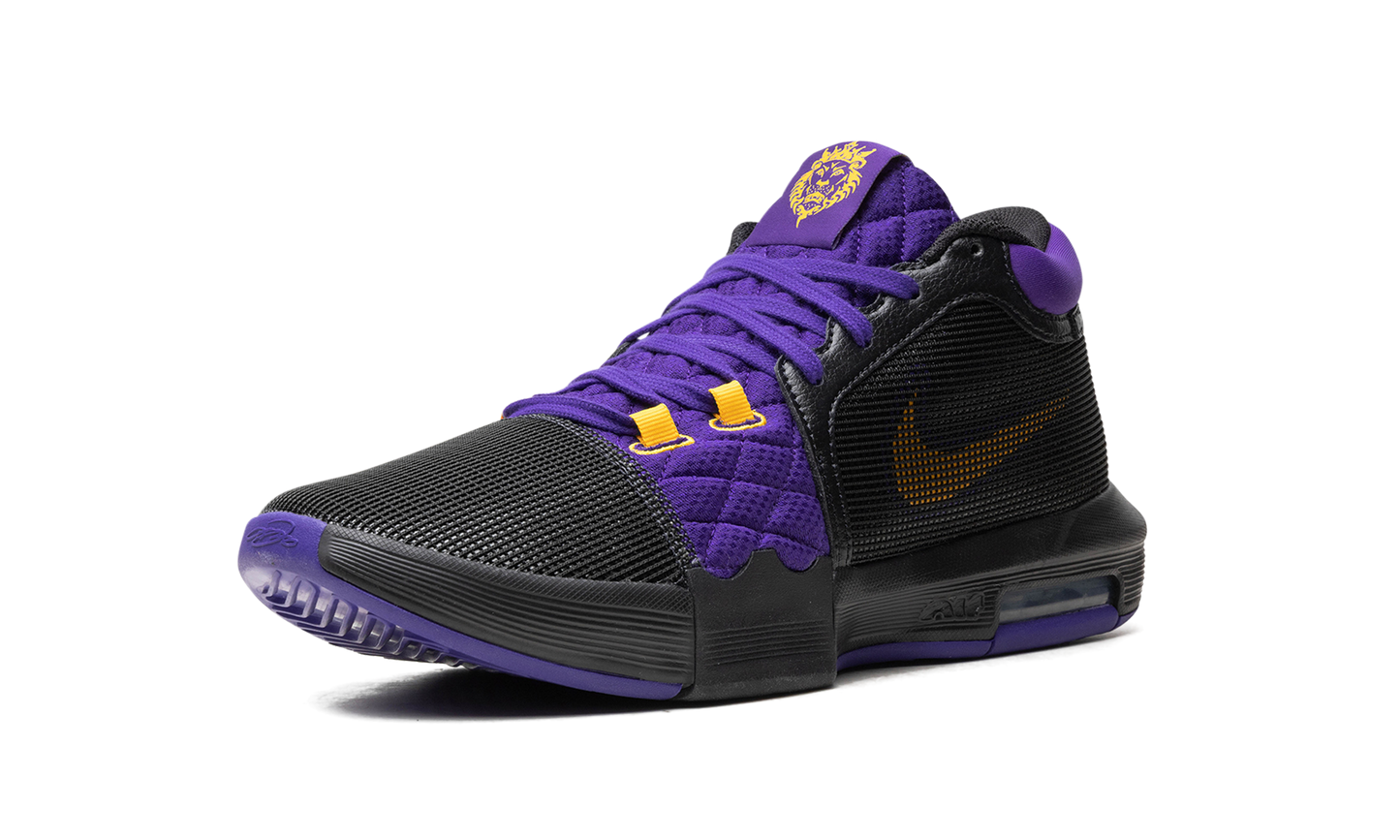 LeBron Witness 8 "Lakers" FB2239 001