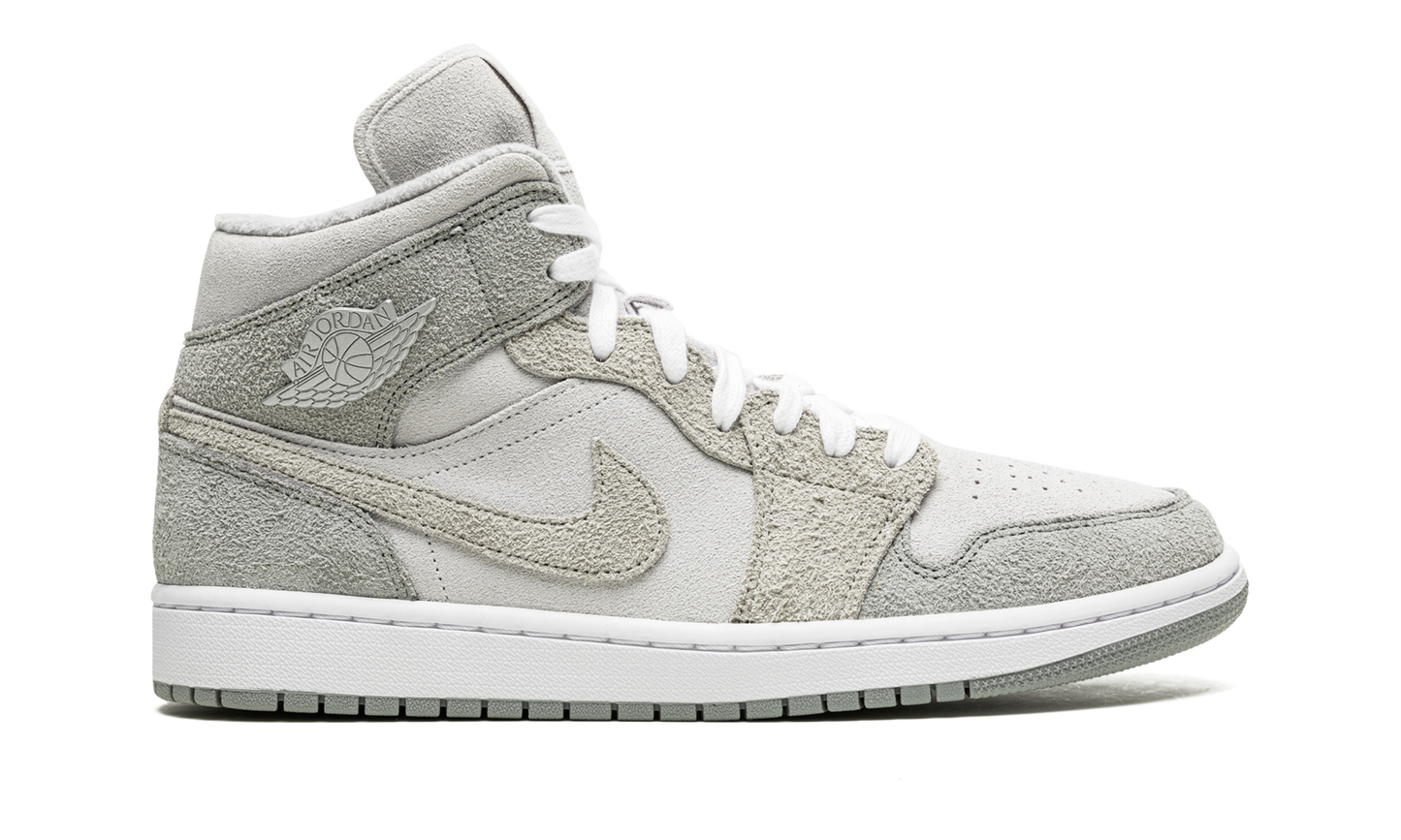 AIR JORDAN 1 MID SE WMNS "Grey Fleece" DO7139 002