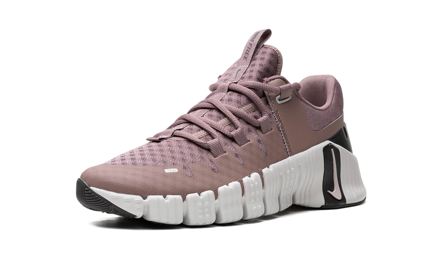 Nike Free Metcon 5 WMNS "Smokey Muave" DV3950 201