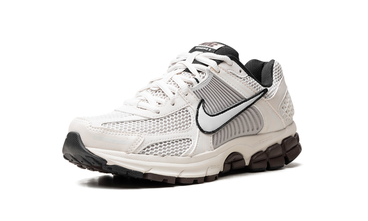 Air Zoom Vomero 5 WMNS "Phantom" FJ2028 001