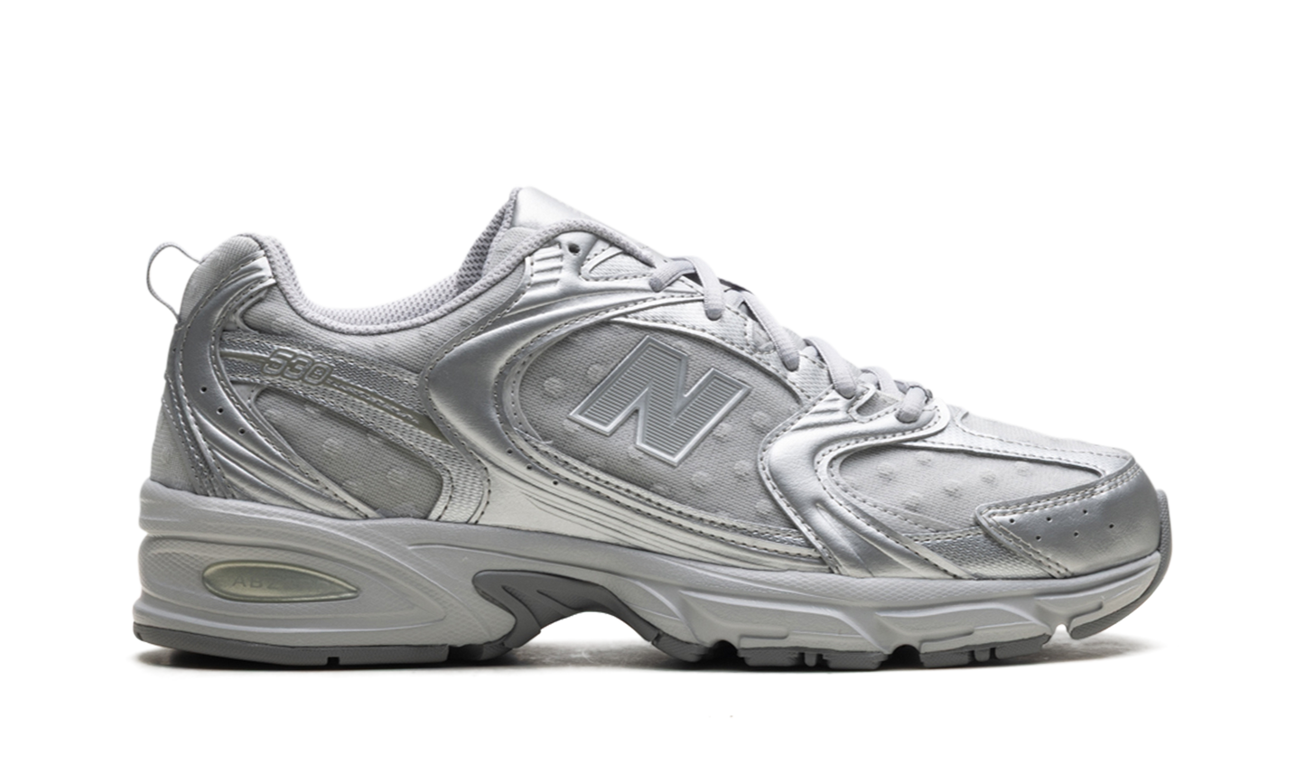 530 "Silver Metallic Raincloud Polka Dots" U530HFZ