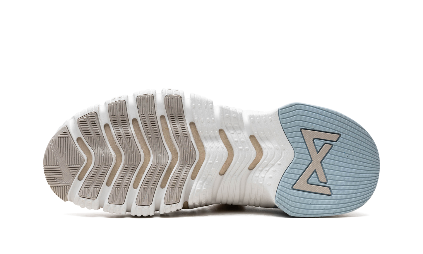 FREE METCON 5 WMNS "Sanddrift" DV3950 105