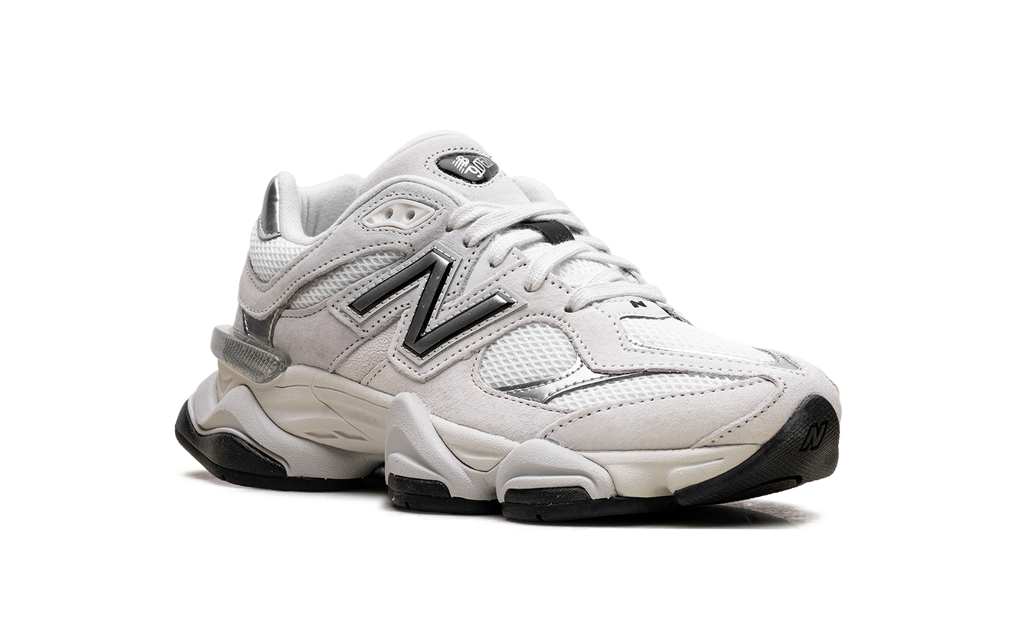 9060 "White/Grey" U9060JRB