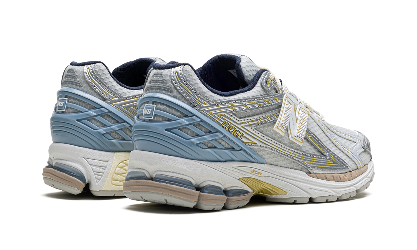 1906R "Kith- White" M1906RKC