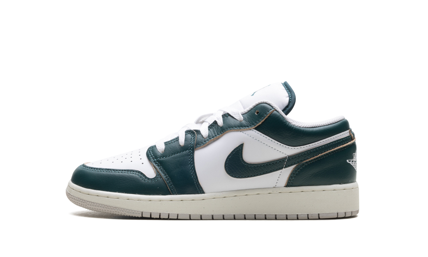 Jordan 1 Low SE GS "Oxidized Green" FQ8041 300